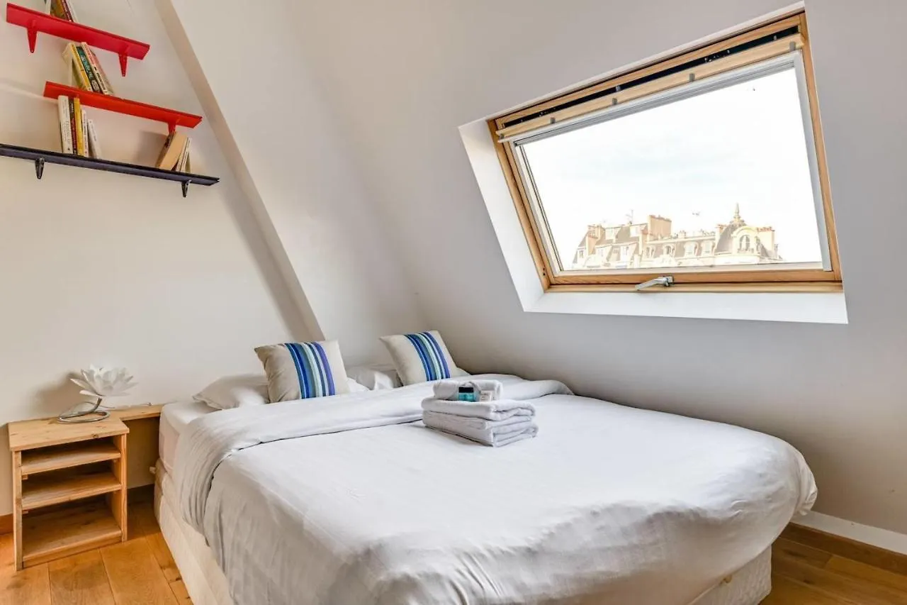 Guestready -- Rooftop Maisonette In Folie-Mericout Apartment Paris 0*,